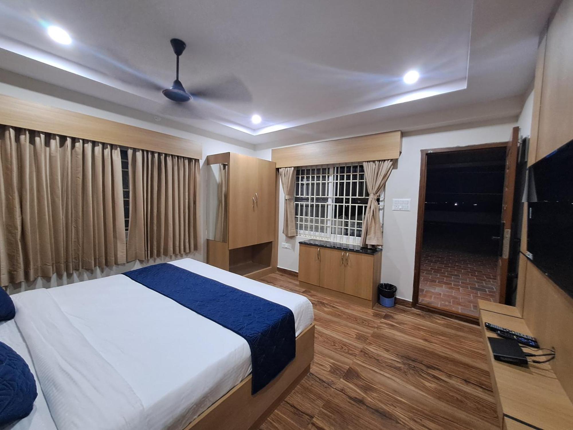 Sky Inn Mysore Extérieur photo